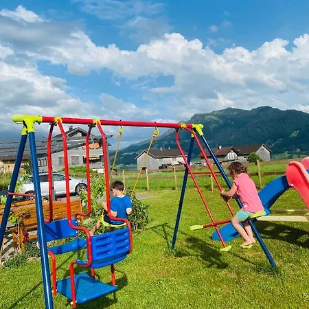 Rosenhaus 3 Apartman *